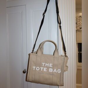 Marc Jacobs The Tote Bag